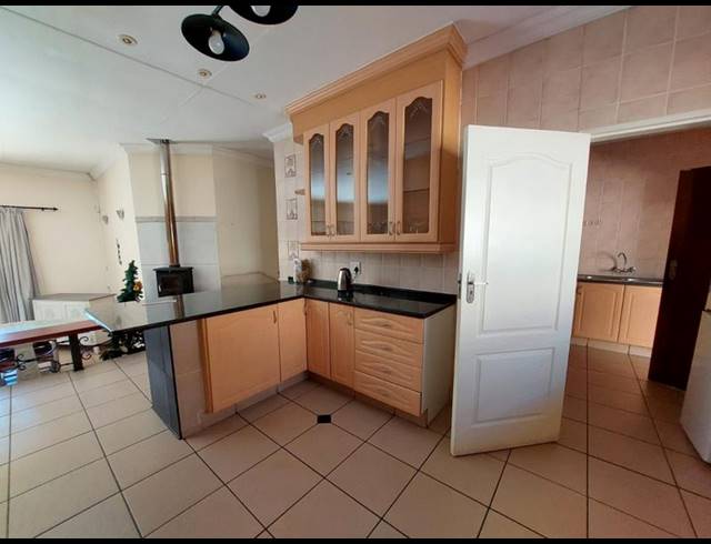 4 BEDROOM HOUSE FOR SALE IN MONTANA PARK